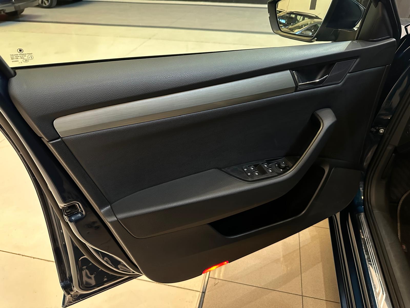 Skoda SuperB 2.0 150cv