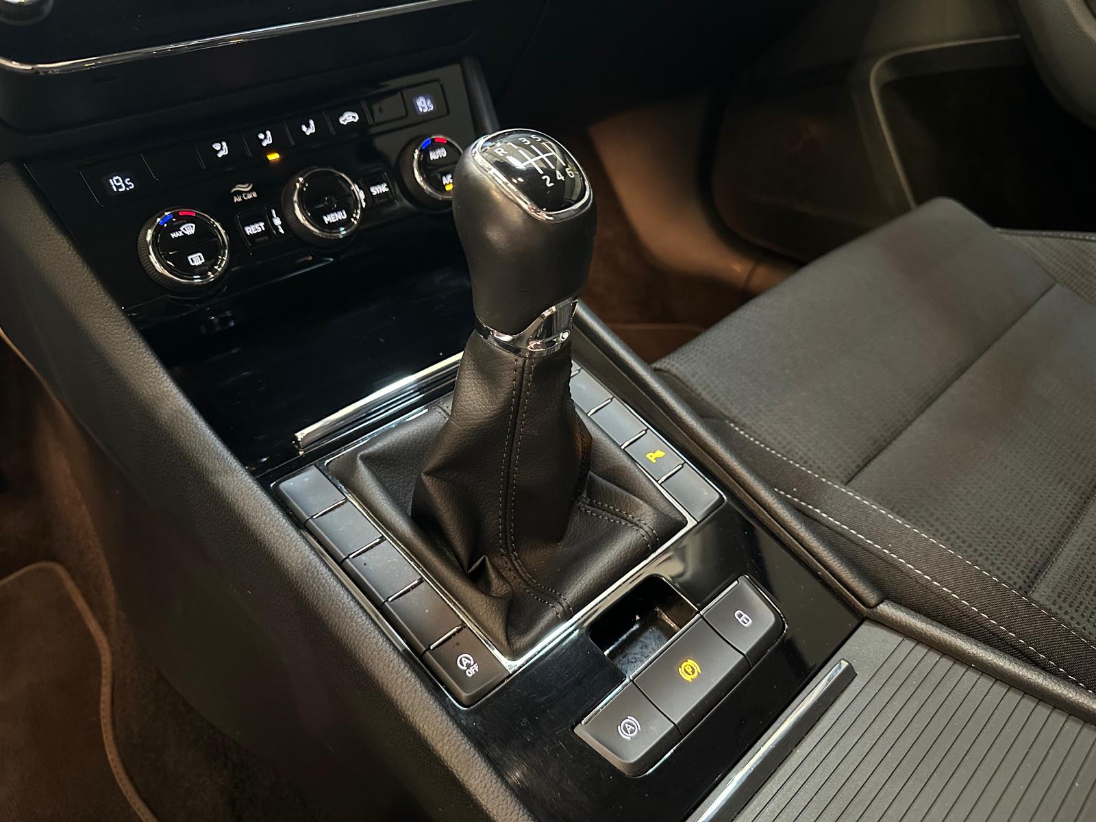 Skoda SuperB 2.0 150cv