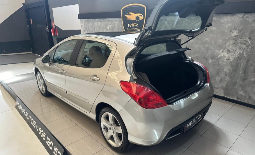 Peugeot 308 1.6i 120cv