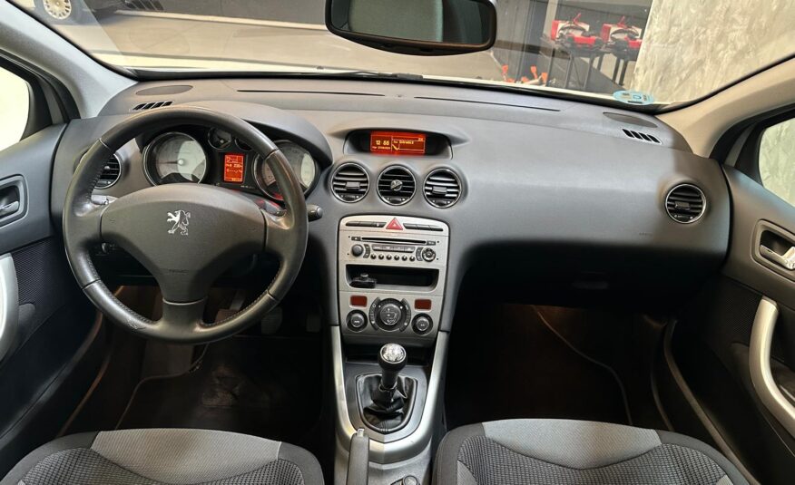 Peugeot 308 1.6i 120cv