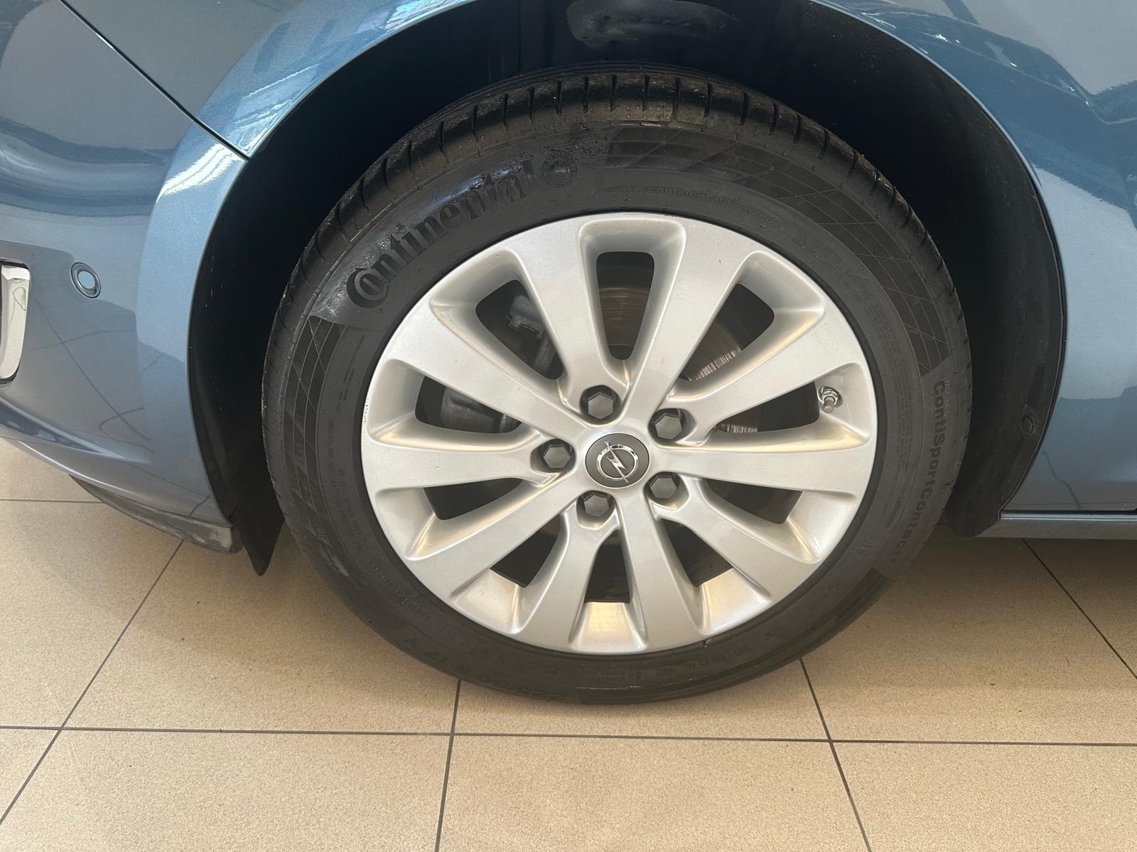 Opel Astra ST 1.6CDTi 136cv