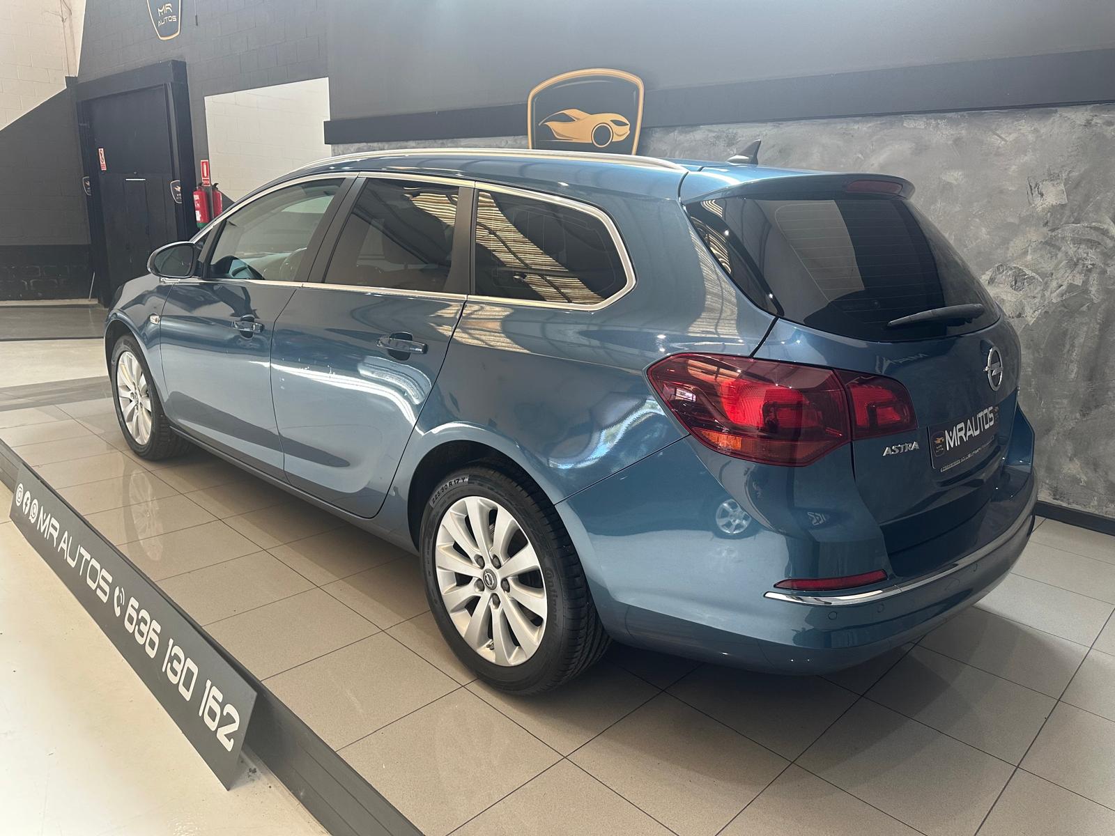 Opel Astra ST 1.6CDTi 136cv