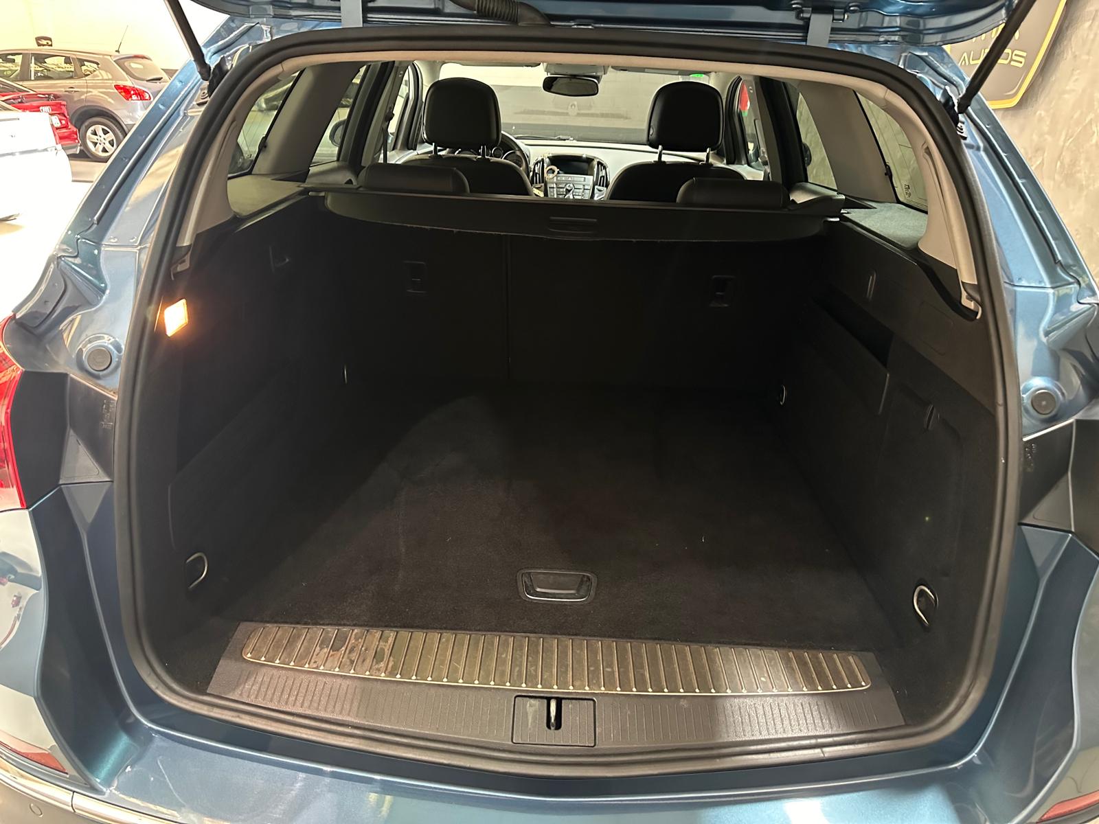 Opel Astra ST 1.6CDTi 136cv