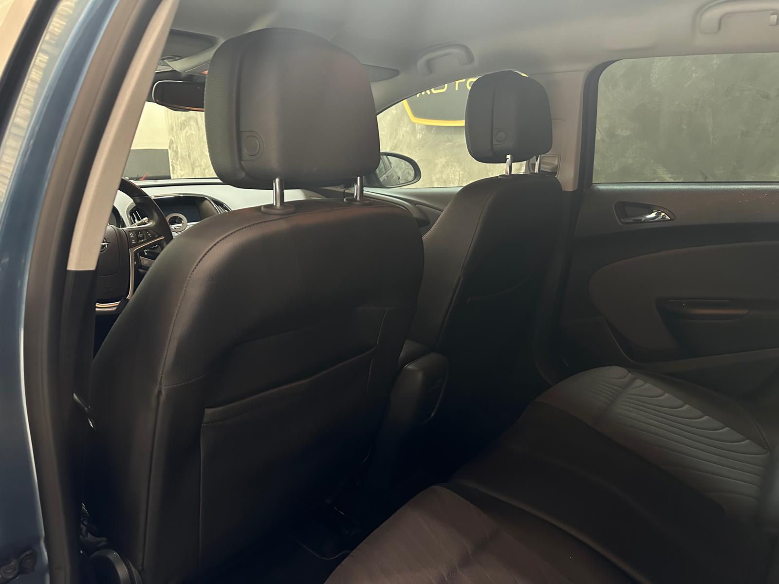 Opel Astra ST 1.6CDTi 136cv