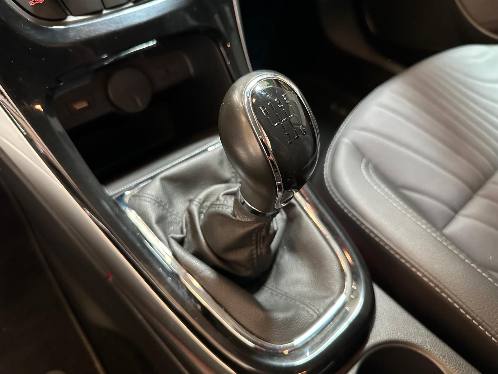 Opel Astra ST 1.6CDTi 136cv