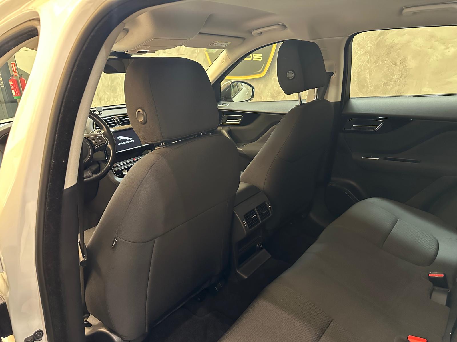 Jaguar F-Pace 2.0 180cv