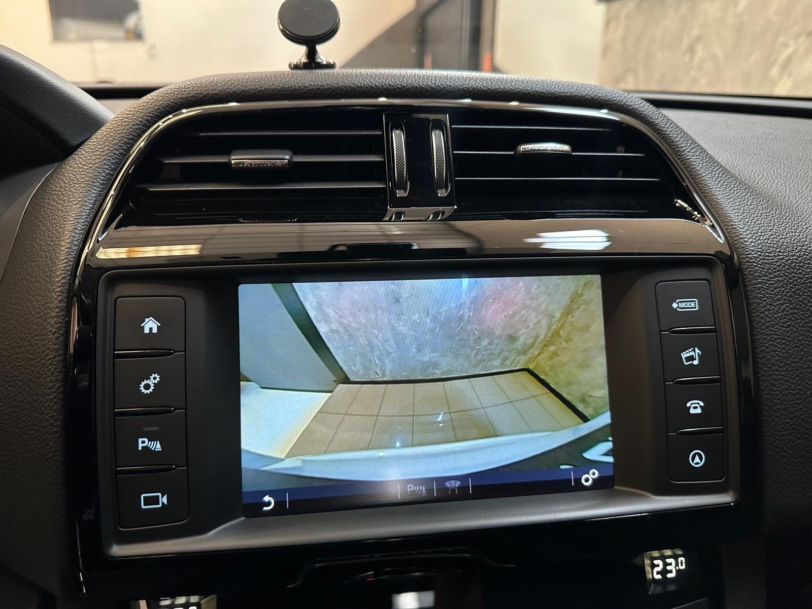 Jaguar F-Pace 2.0 180cv