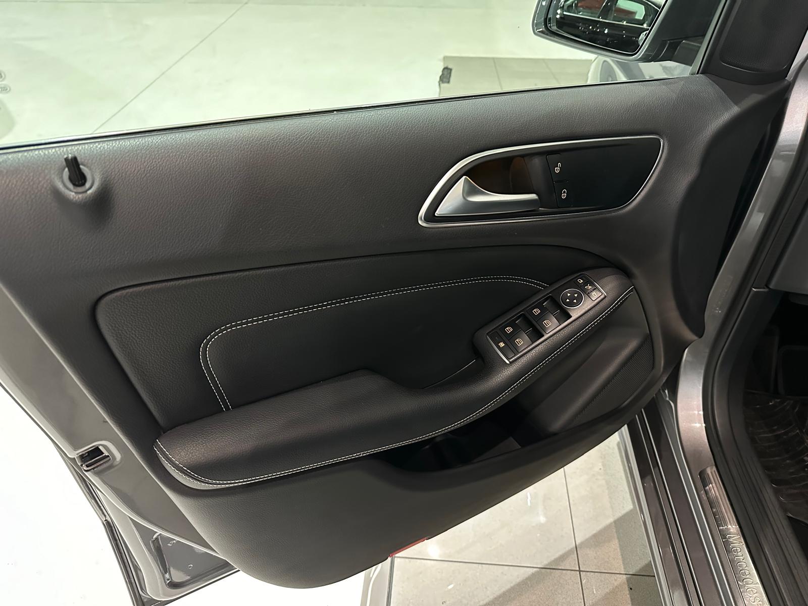 Mercedes-Benz Clase B200