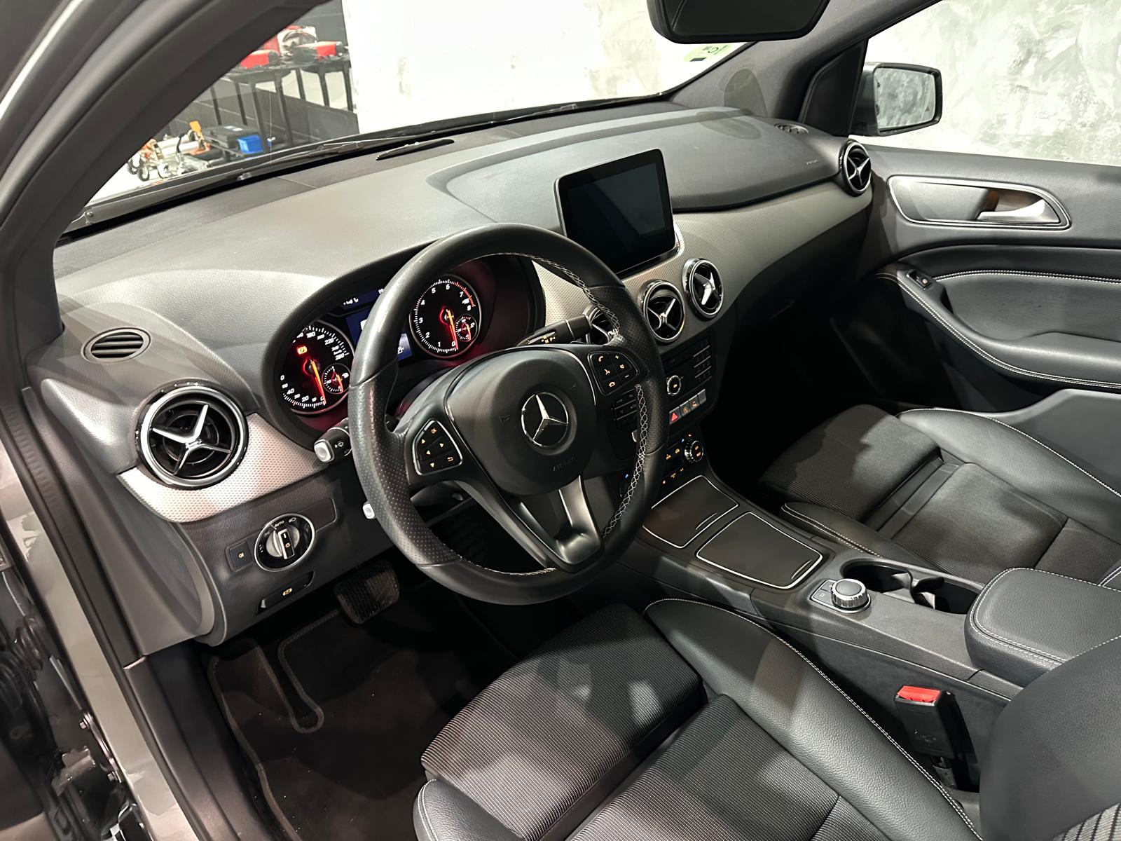 Mercedes-Benz Clase B200