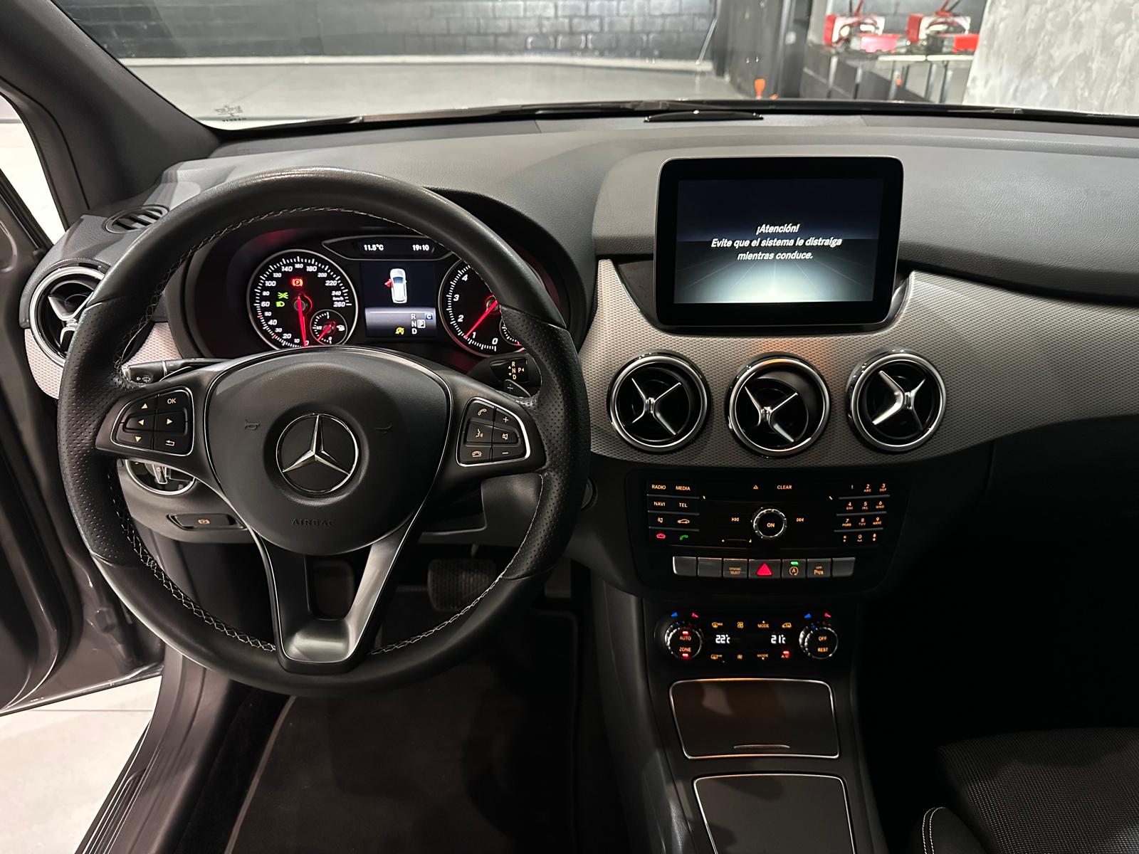 Mercedes-Benz Clase B200