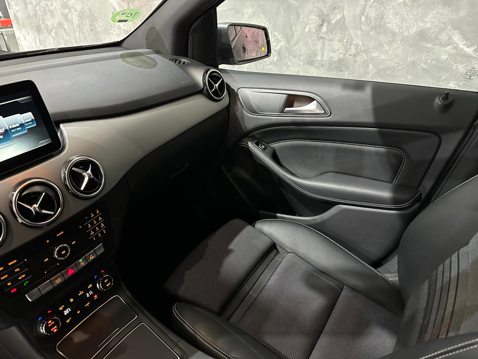 Mercedes-Benz Clase B200