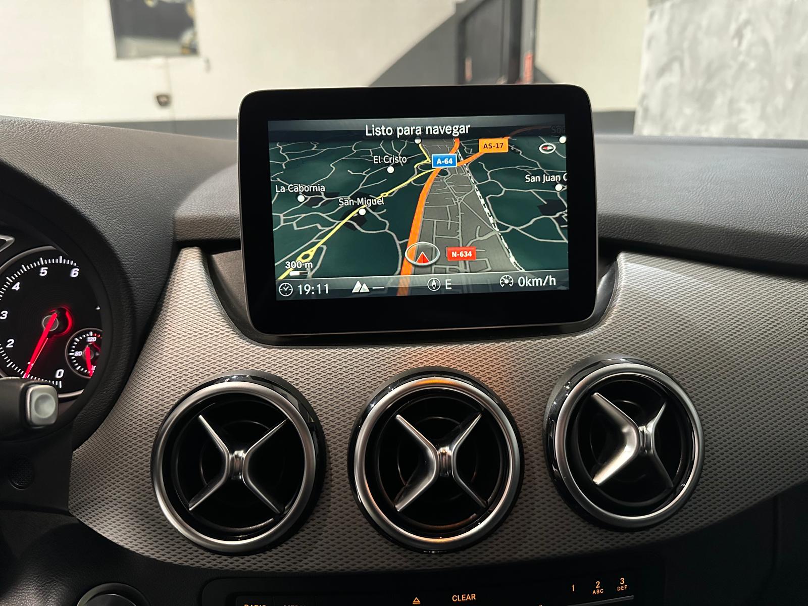 Mercedes-Benz Clase B200