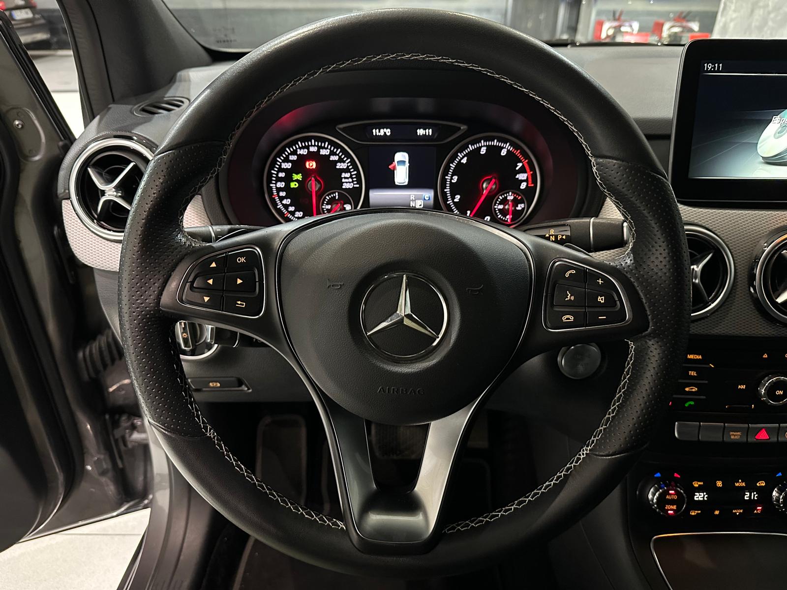 Mercedes-Benz Clase B200