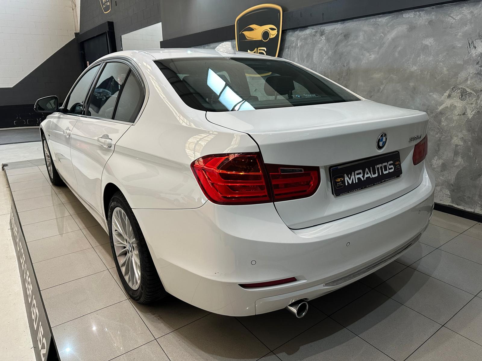BMW 318D F30 Luxury 2.0cc 25cv