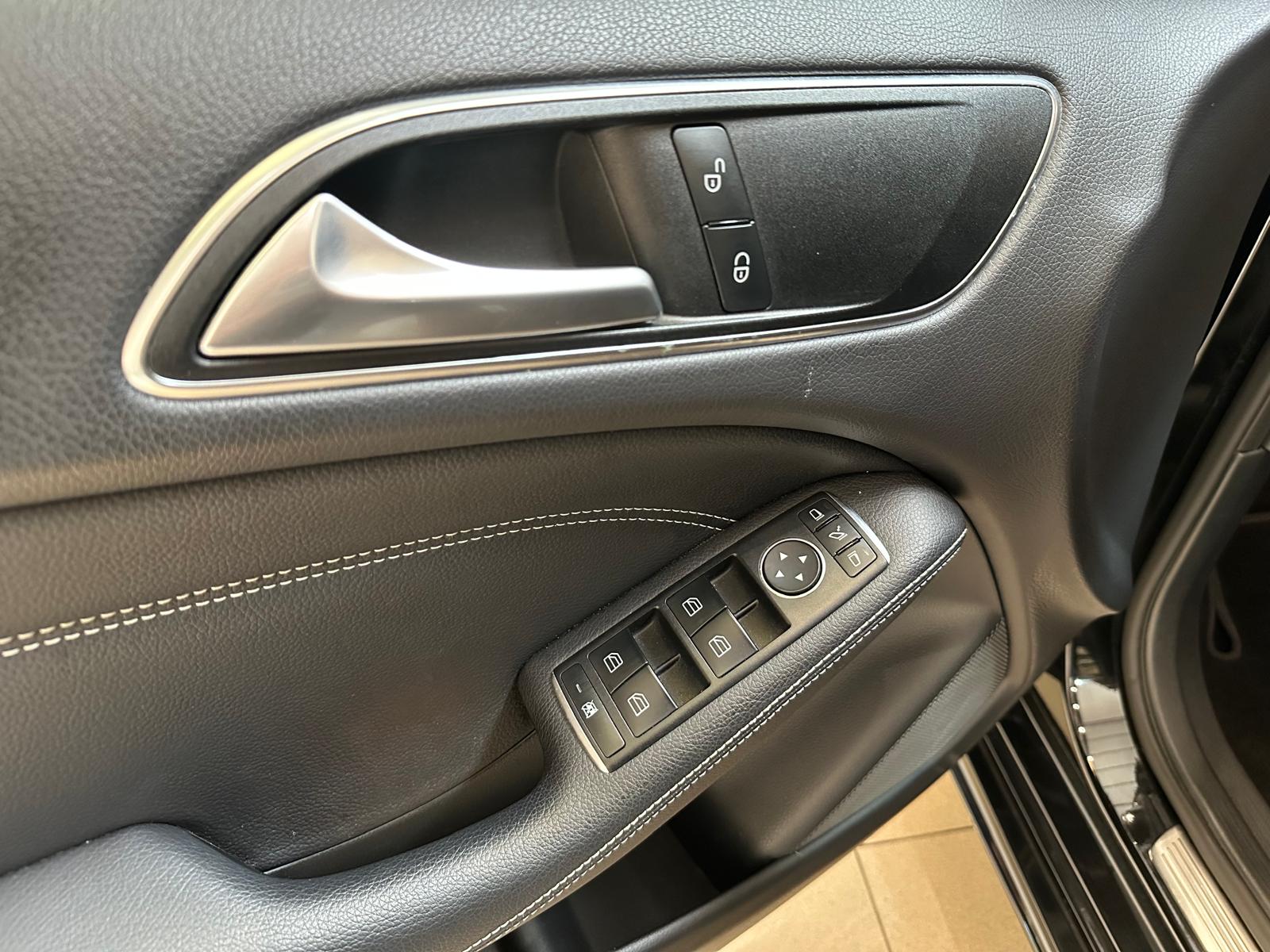 Mercedes-Benz Clase B 200