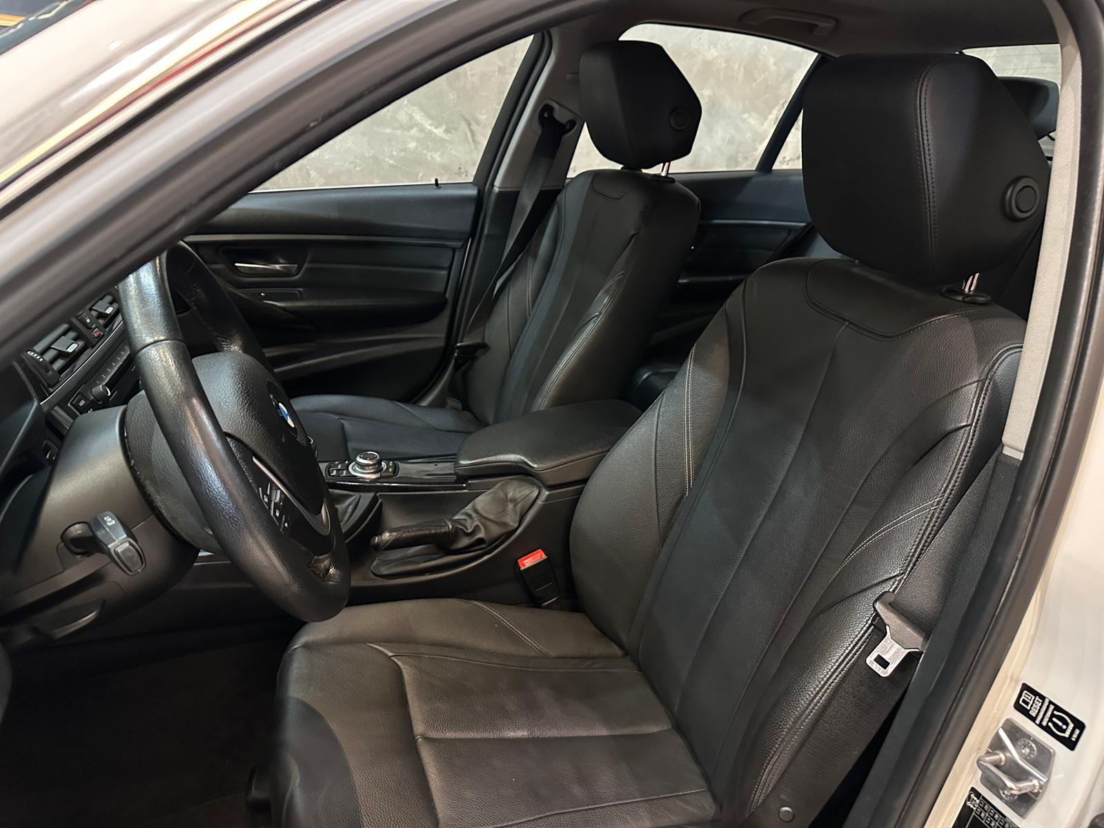 BMW 318D F30 Luxury 2.0cc 25cv