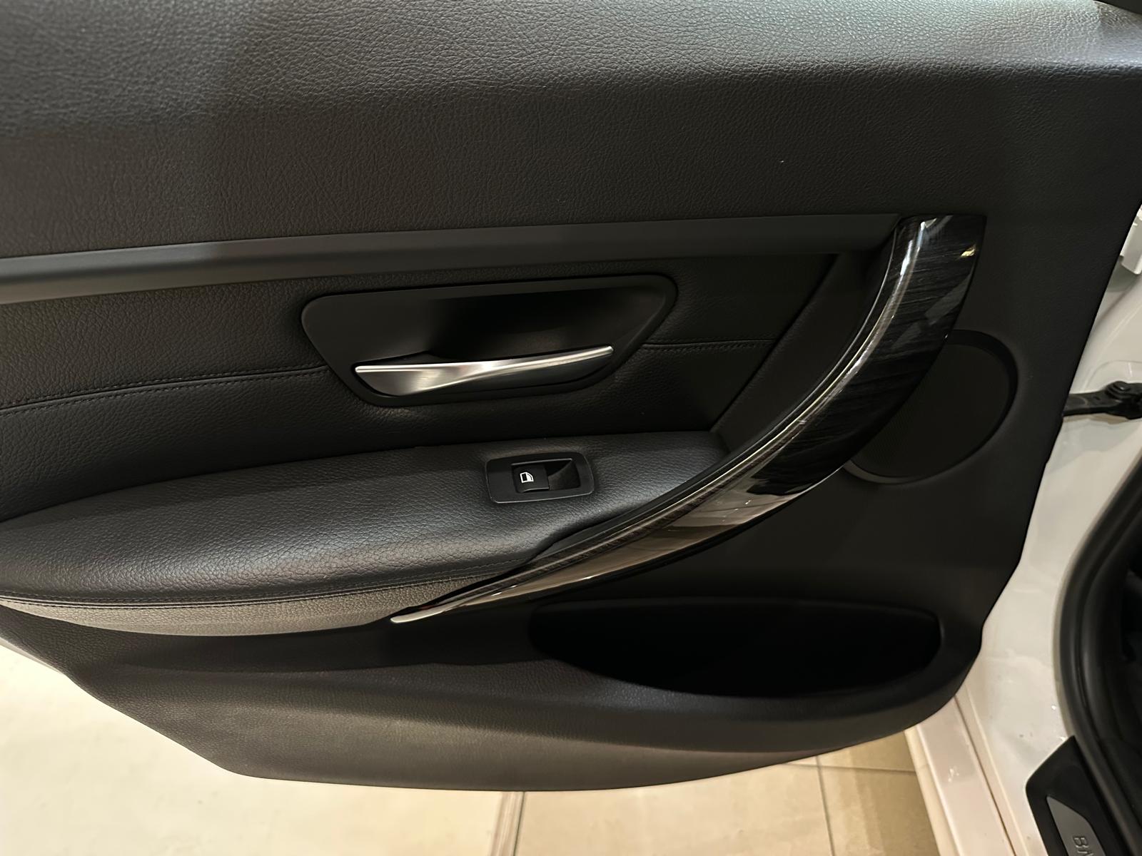 BMW 318D F30 Luxury 2.0cc 25cv