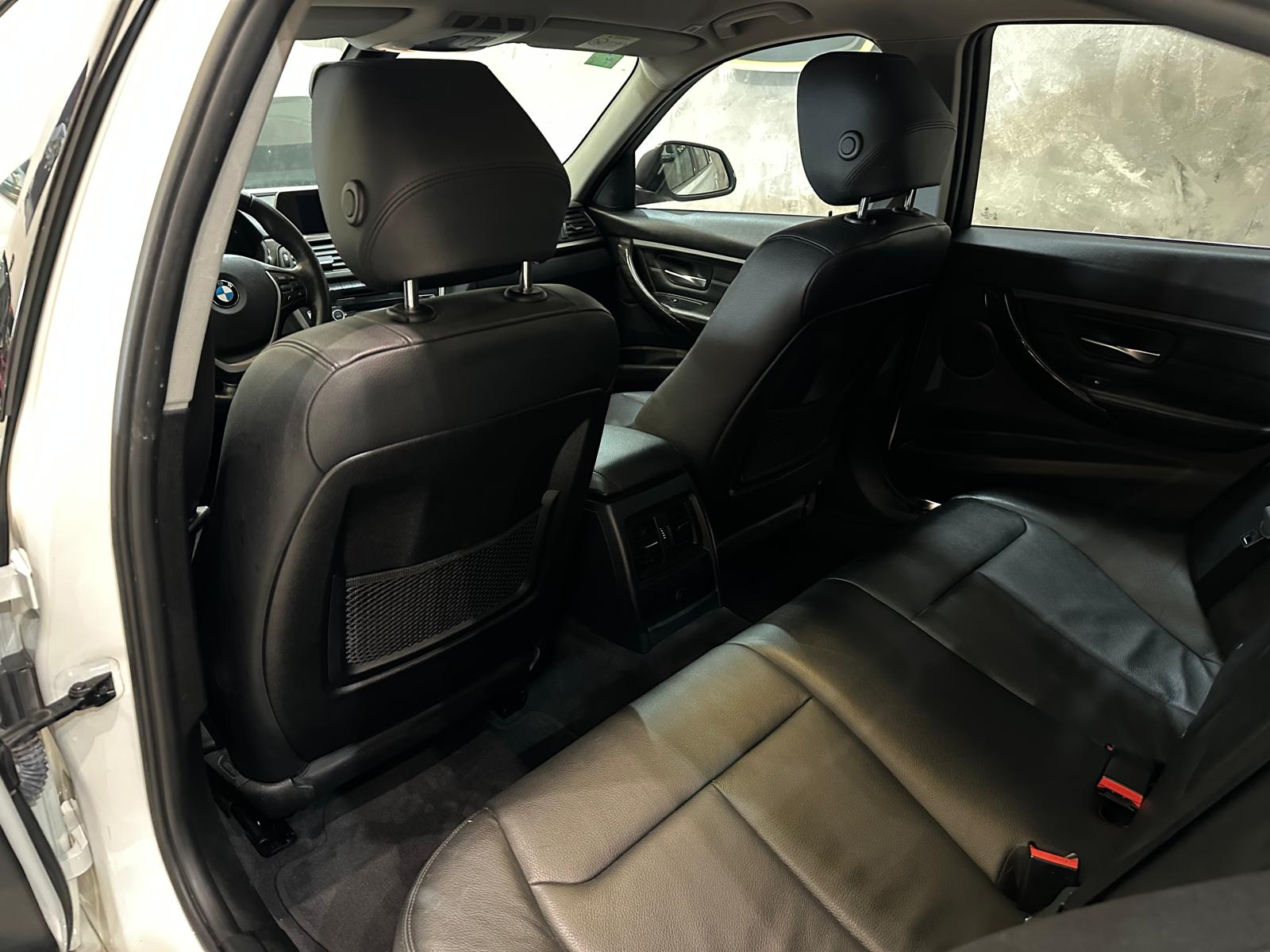 BMW 318D F30 Luxury 2.0cc 25cv