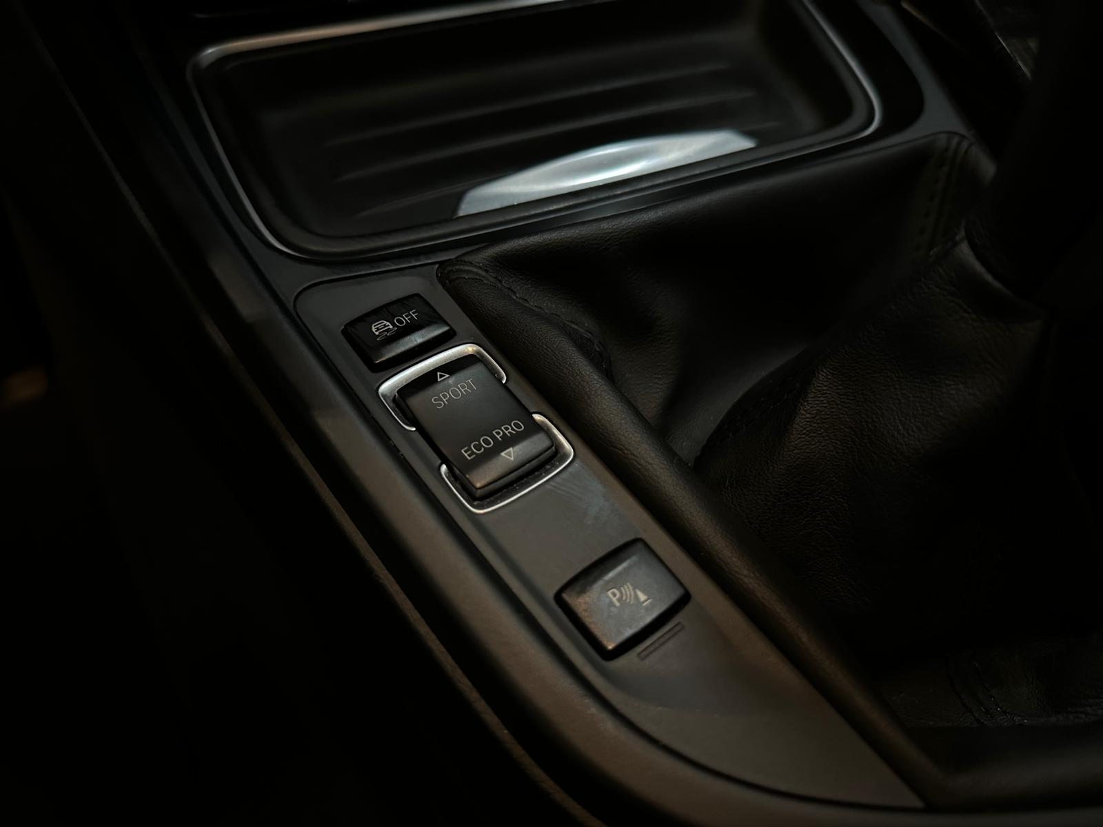 BMW 318D F30 Luxury 2.0cc 25cv