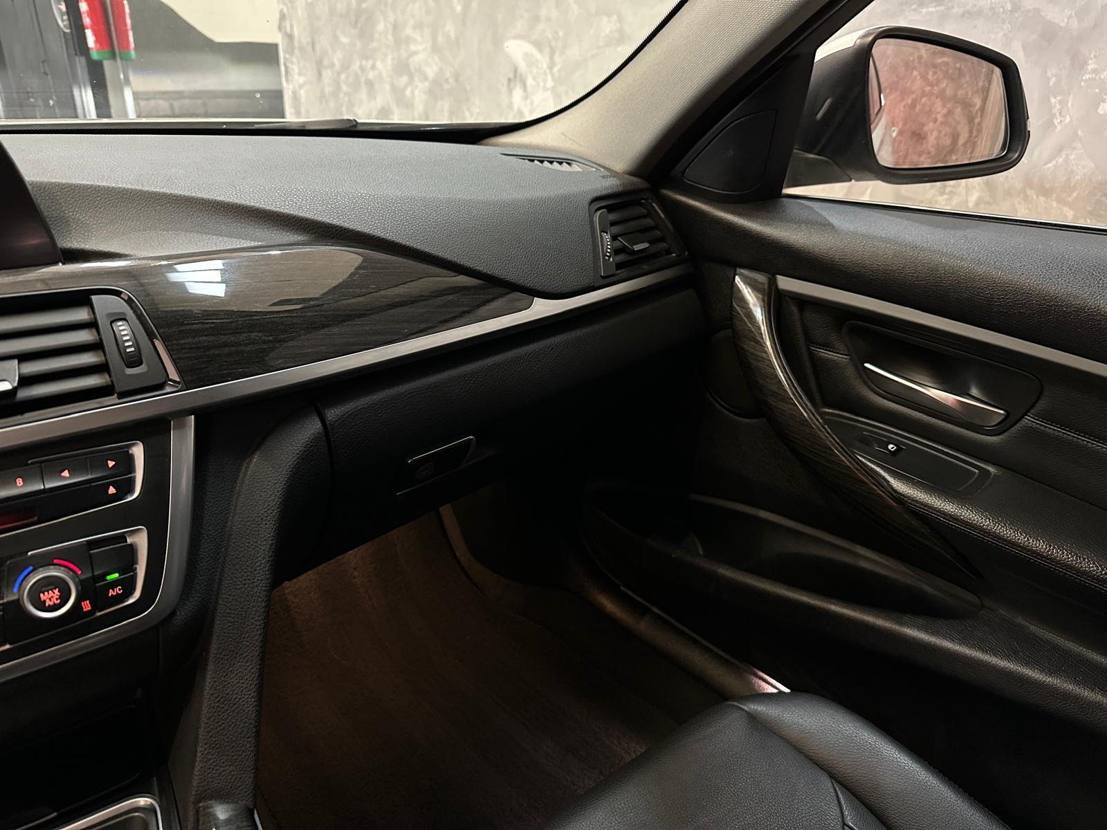 BMW 318D F30 Luxury 2.0cc 25cv