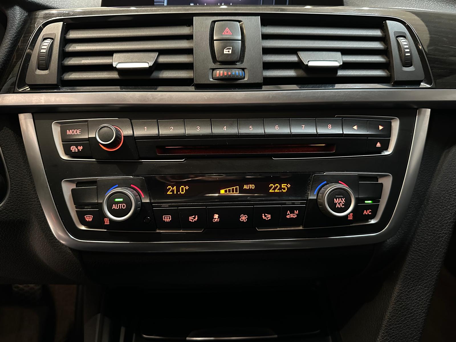 BMW 318D F30 Luxury 2.0cc 25cv