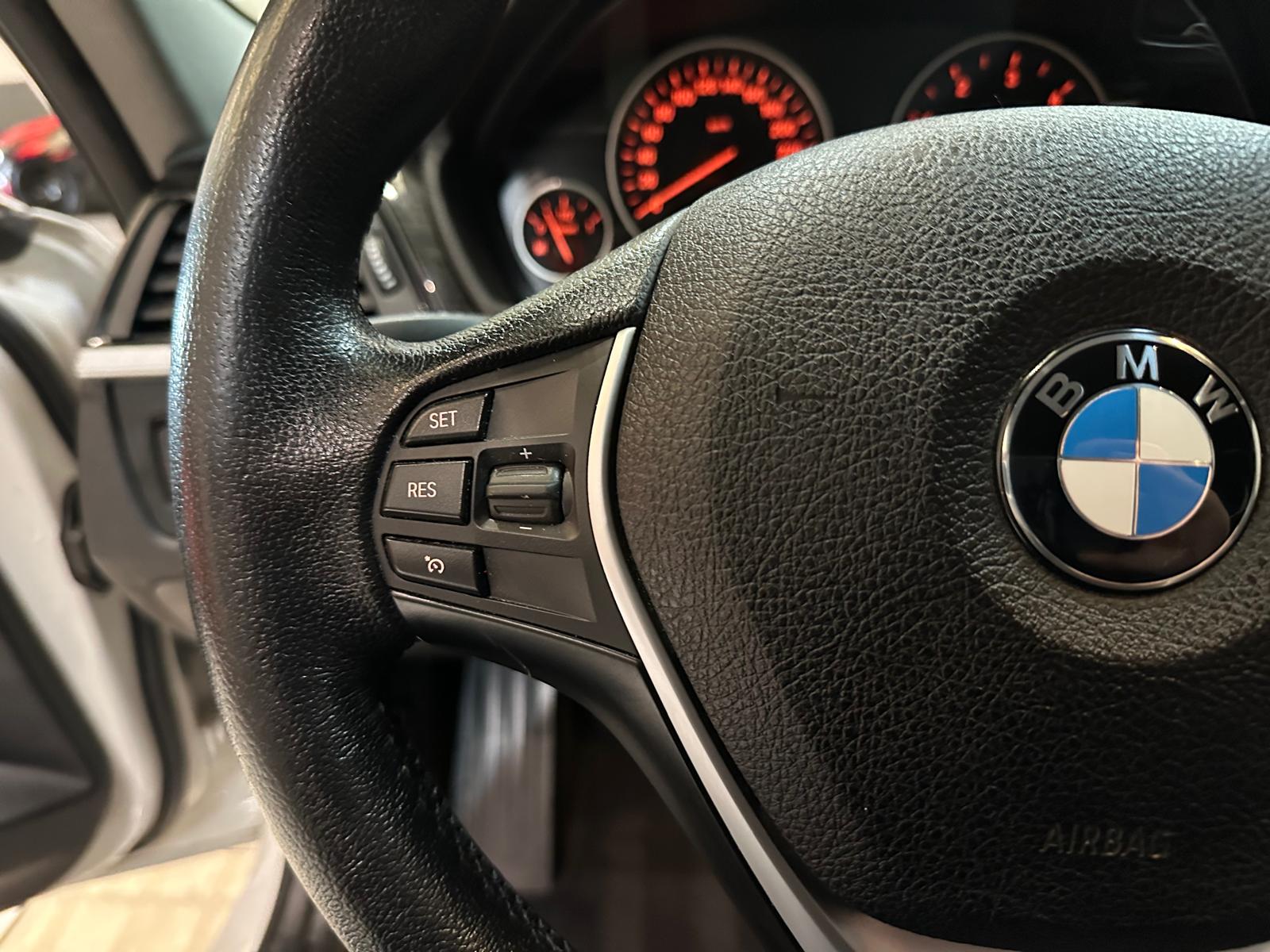 BMW 318D F30 Luxury 2.0cc 25cv