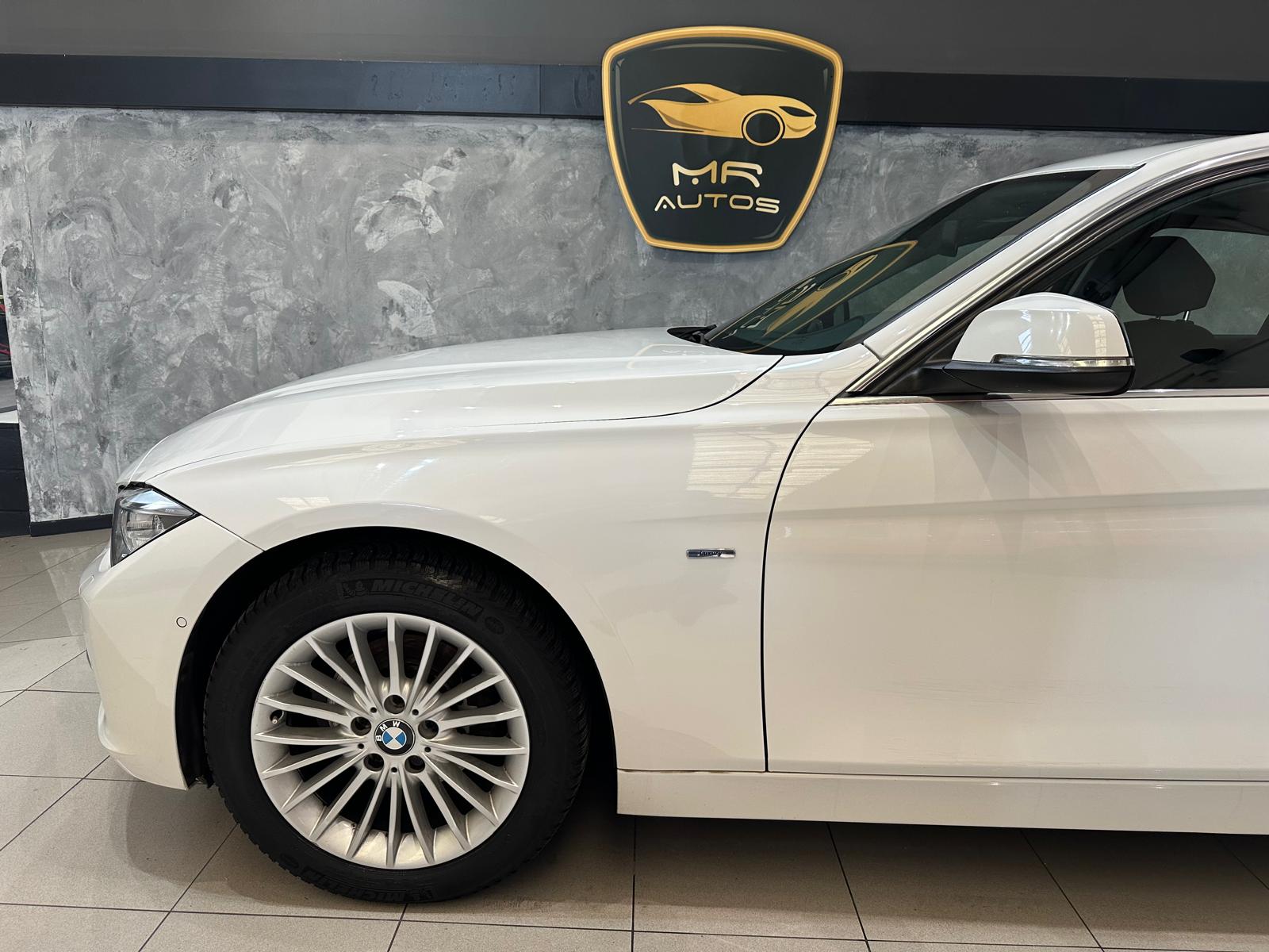 BMW 318D F30 Luxury 2.0cc 25cv