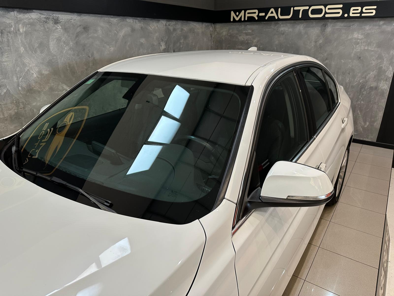 BMW 318D F30 Luxury 2.0cc 25cv