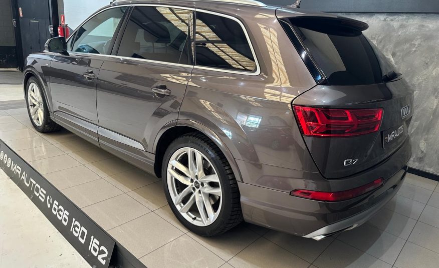 Audi Q7 3.0TDI 272cv Quattro