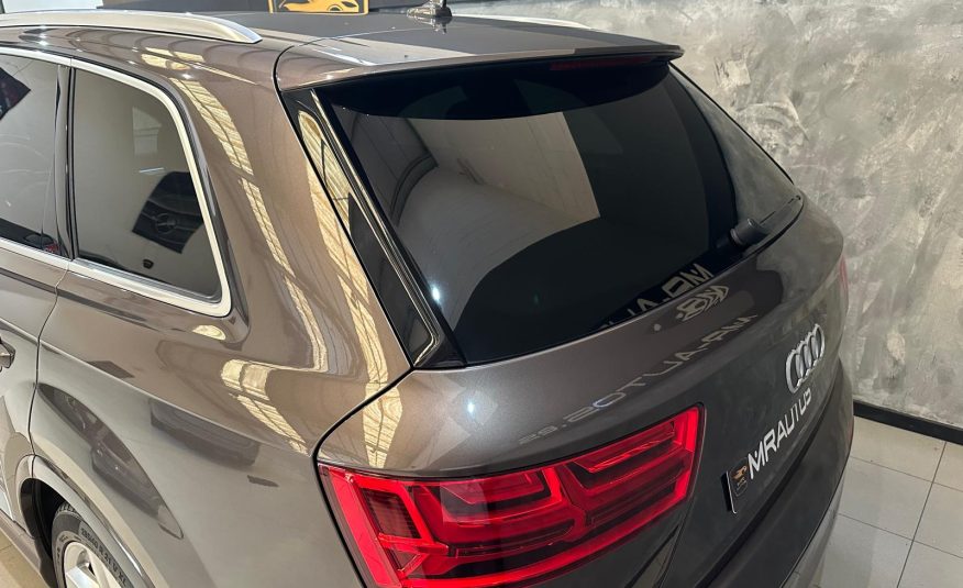 Audi Q7 3.0TDI 272cv Quattro