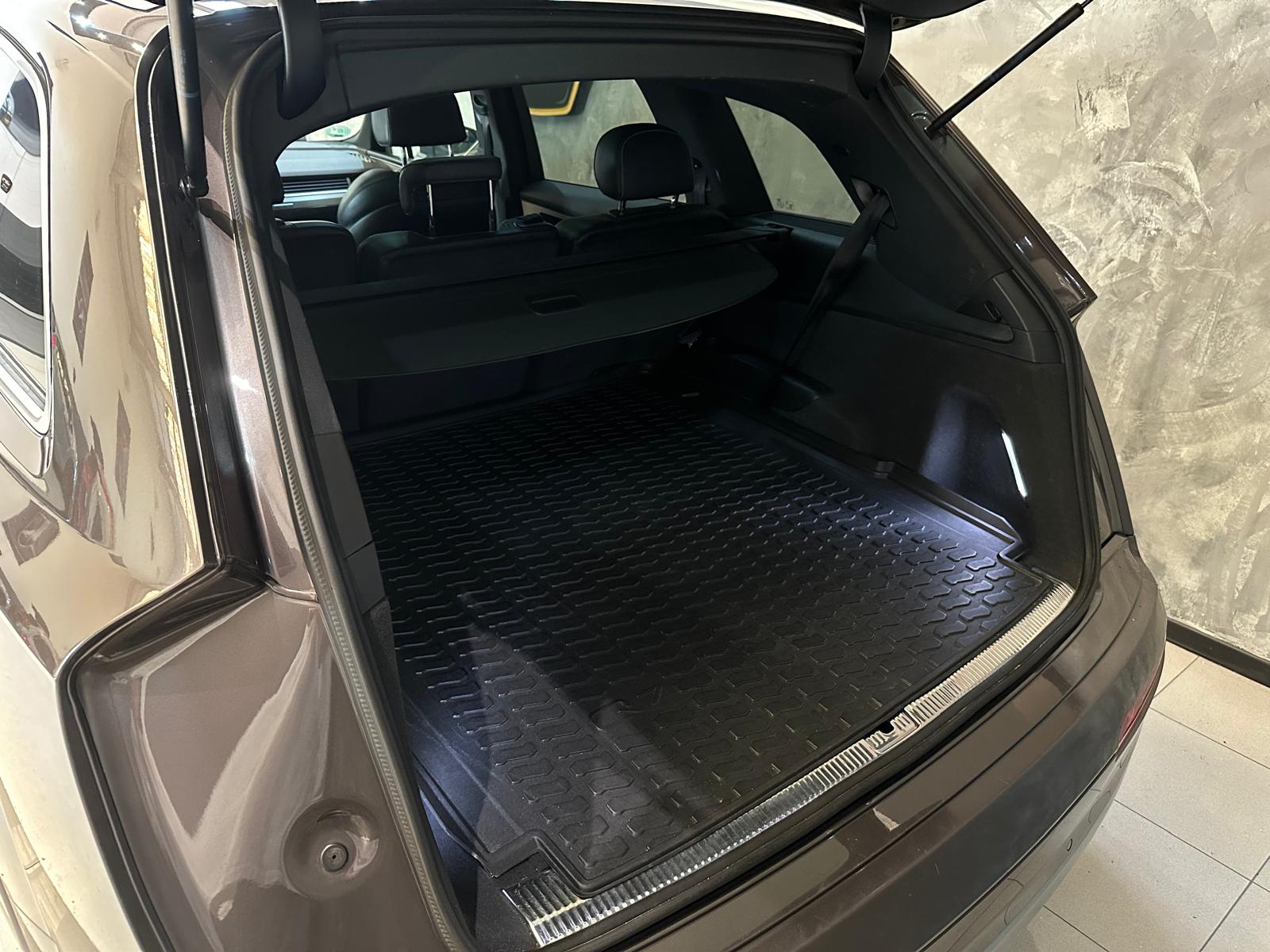 Audi Q7 3.0TDI 272cv Quattro