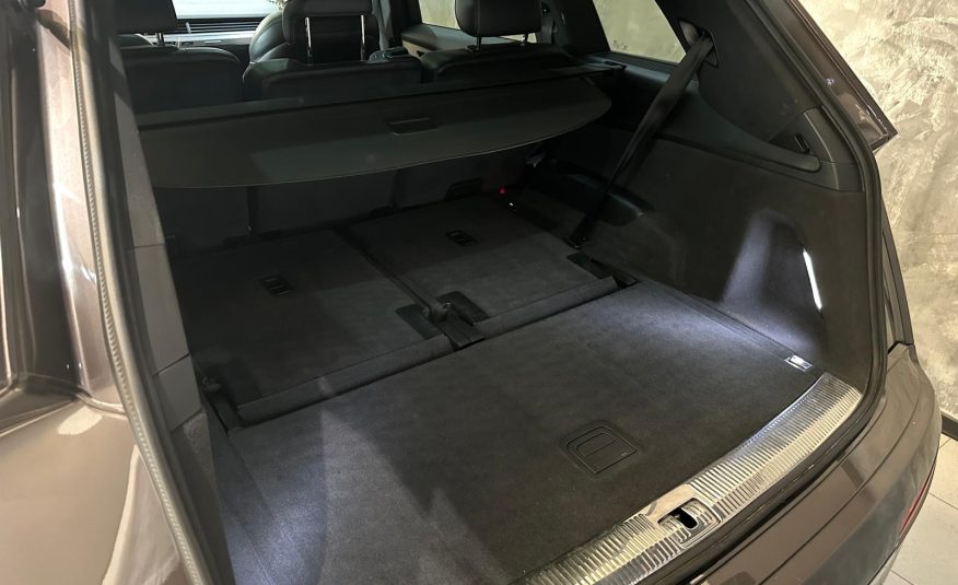 Audi Q7 3.0TDI 272cv Quattro