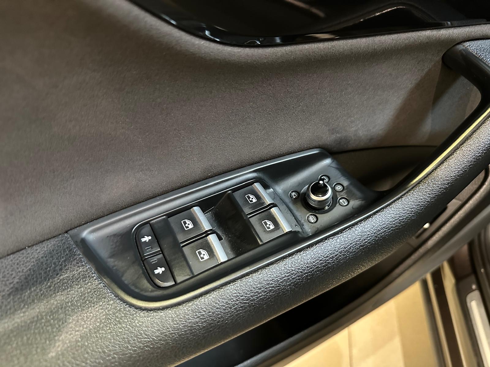 Audi Q7 3.0TDI 272cv Quattro