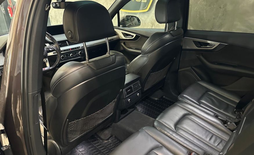 Audi Q7 3.0TDI 272cv Quattro