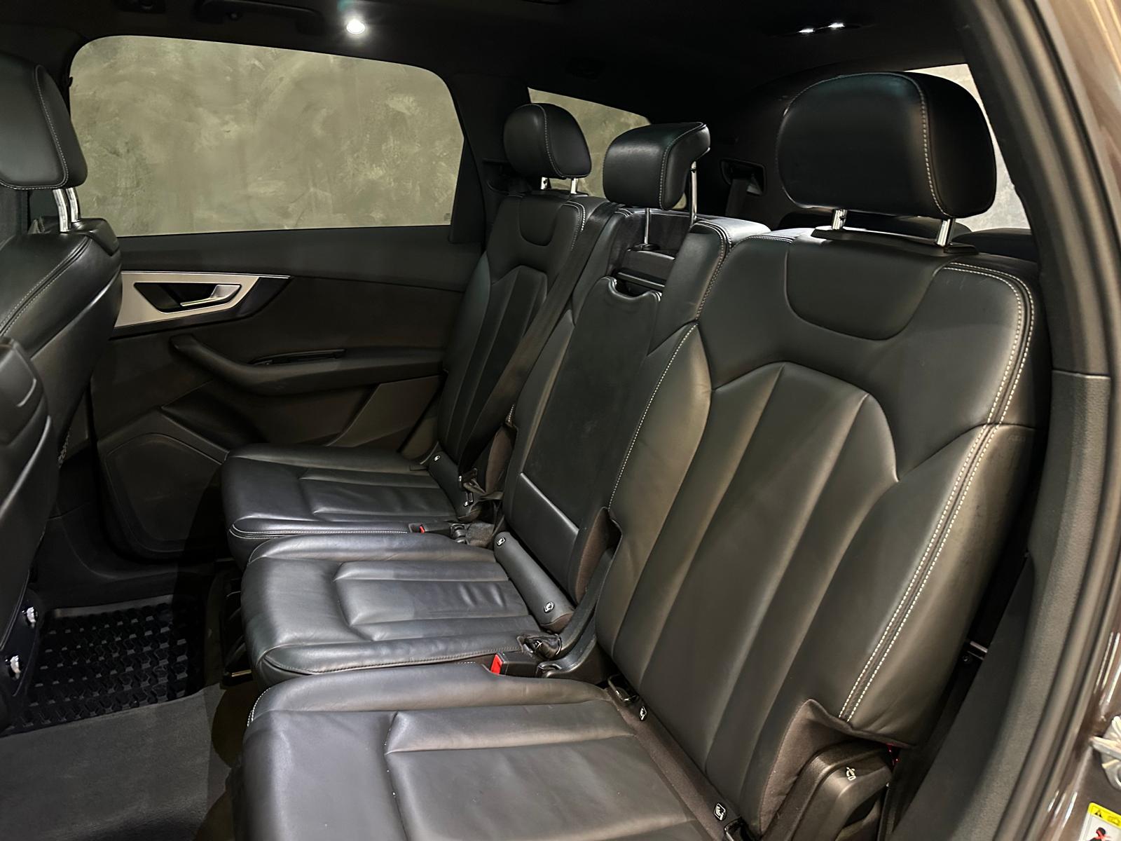 Audi Q7 3.0TDI 272cv Quattro