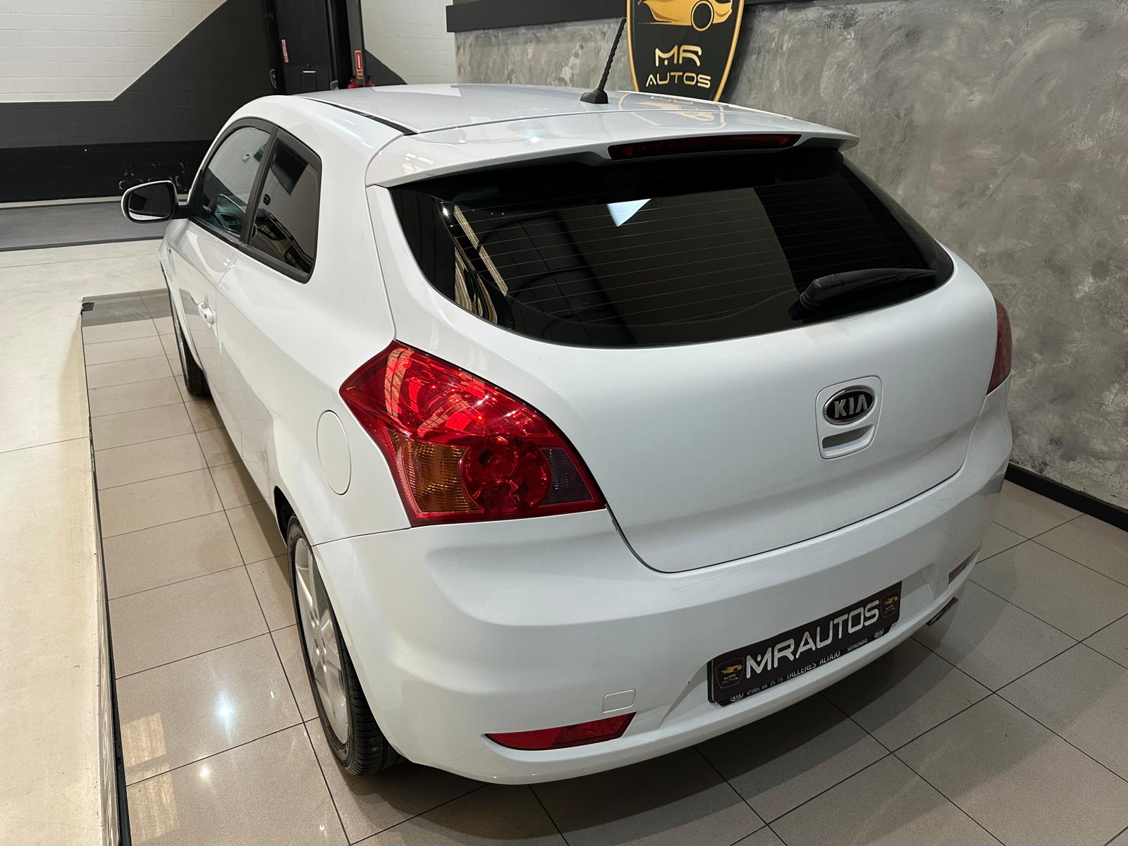 Kia Ceed 1.6 128cv