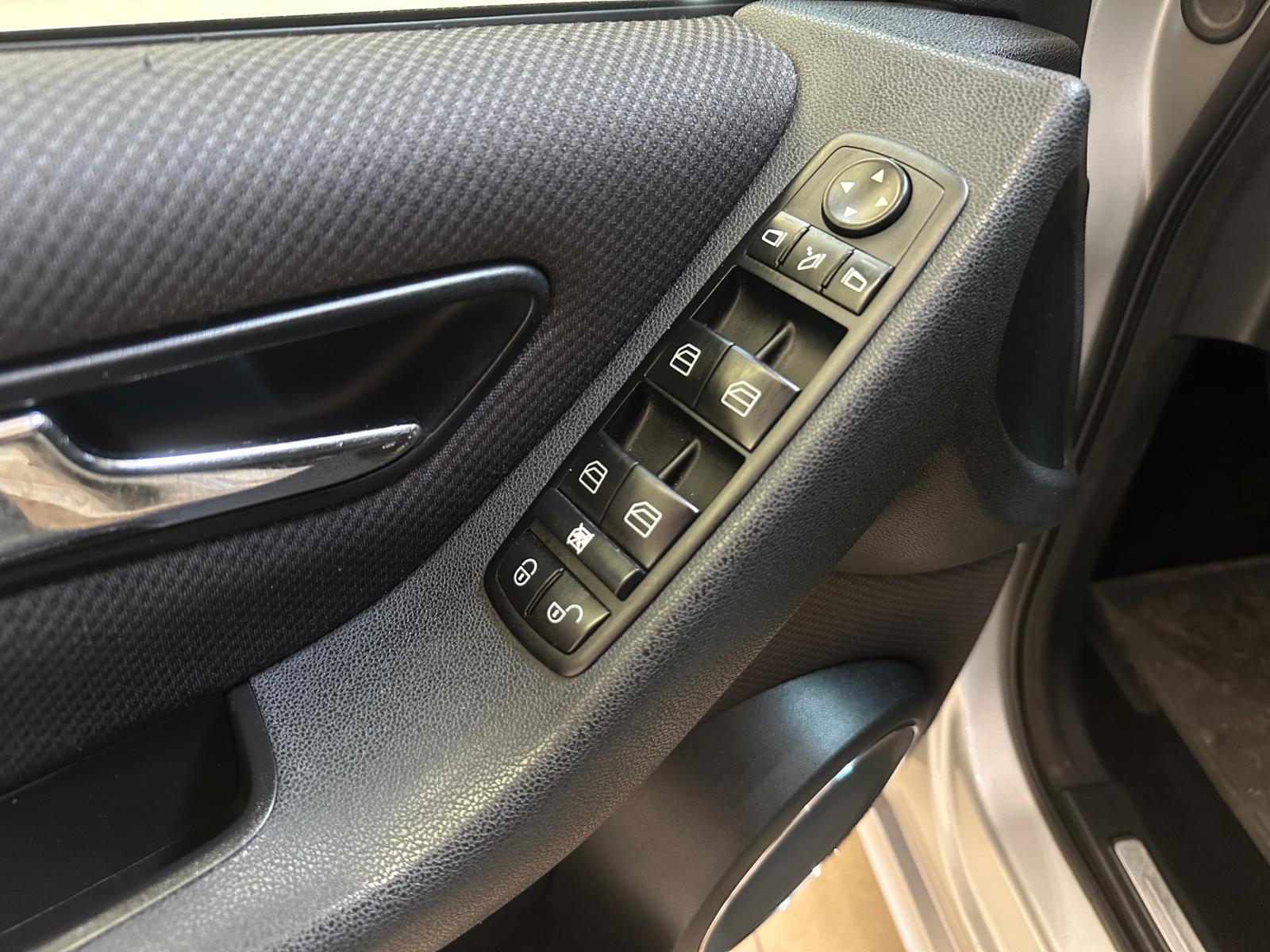 Mercedes-Benz Clase A 200