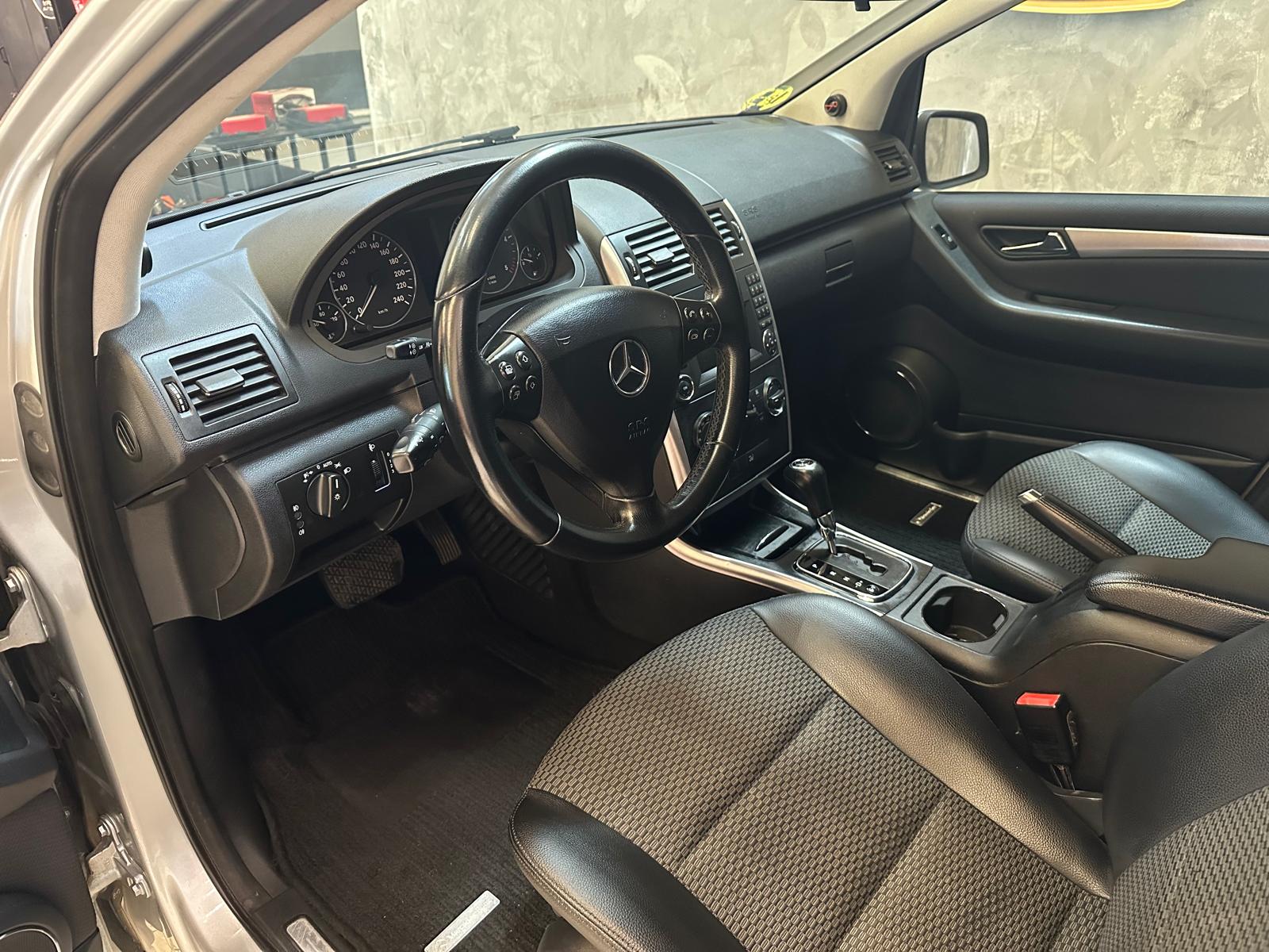 Mercedes-Benz Clase A 200