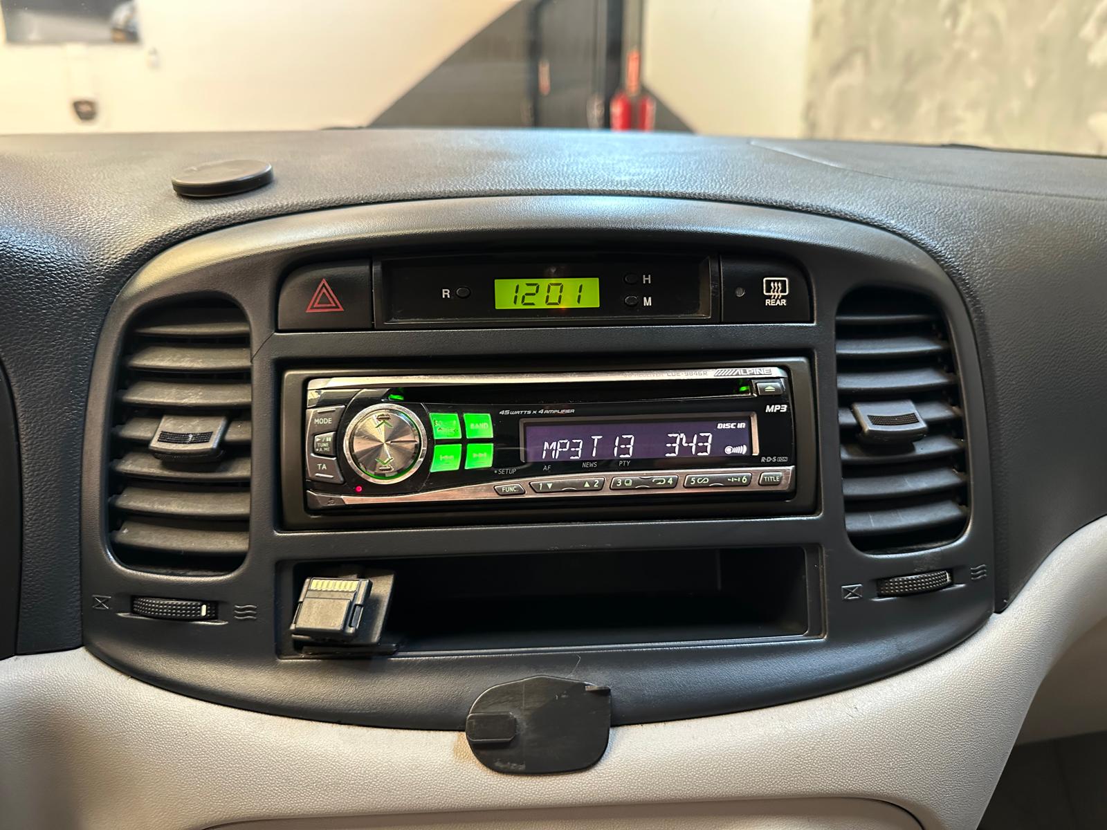 Hyundai Accent 1.5 110cv