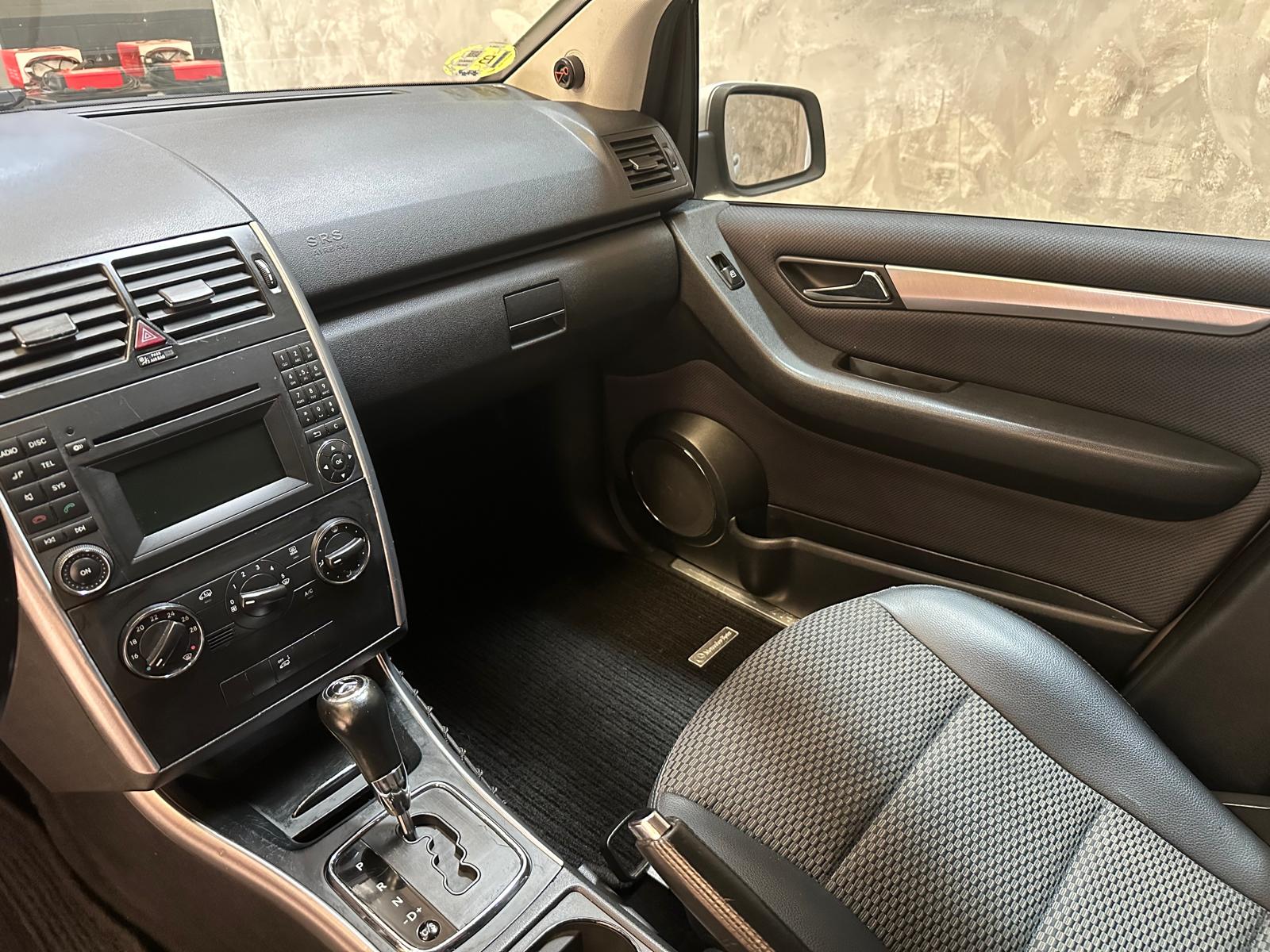 Mercedes-Benz Clase A 200