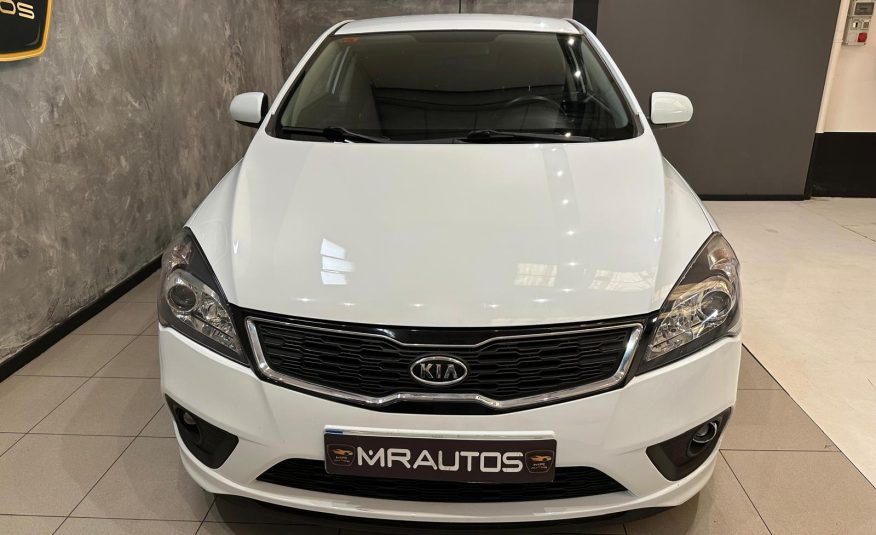 Kia Ceed 1.6 128cv