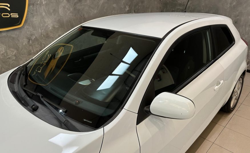 Kia Ceed 1.6 128cv