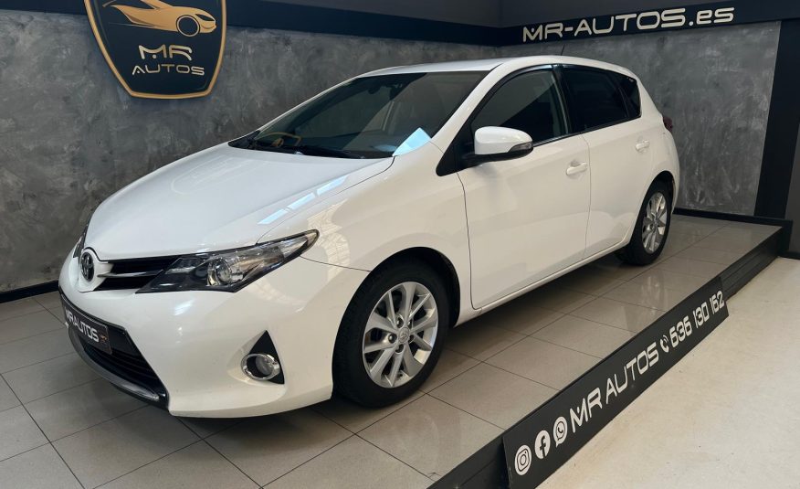 Toyota Auris 2.0 124cv