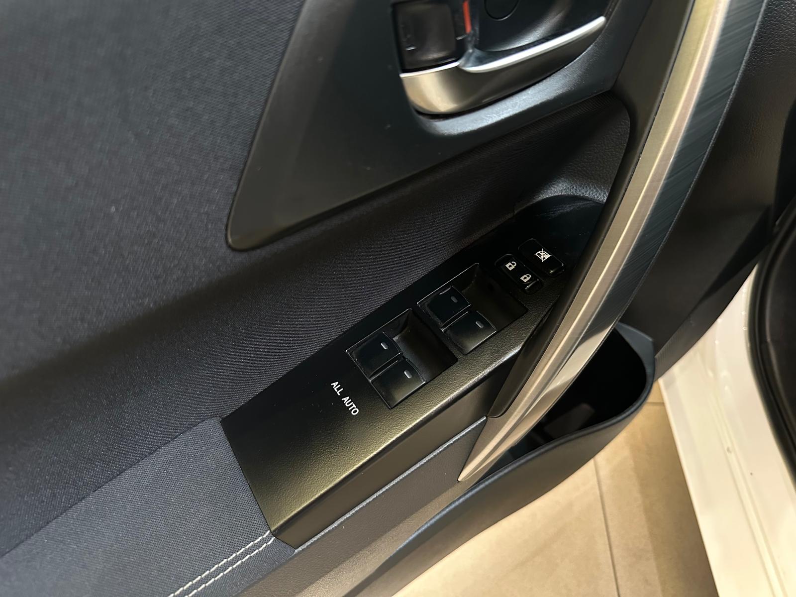 Toyota Auris 2.0 124cv