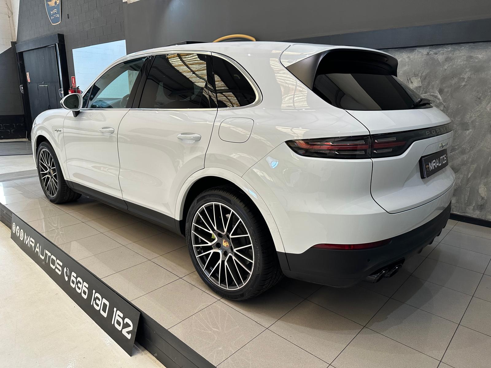 Porsche Cayenne E-Hybrid 3.0 462cv