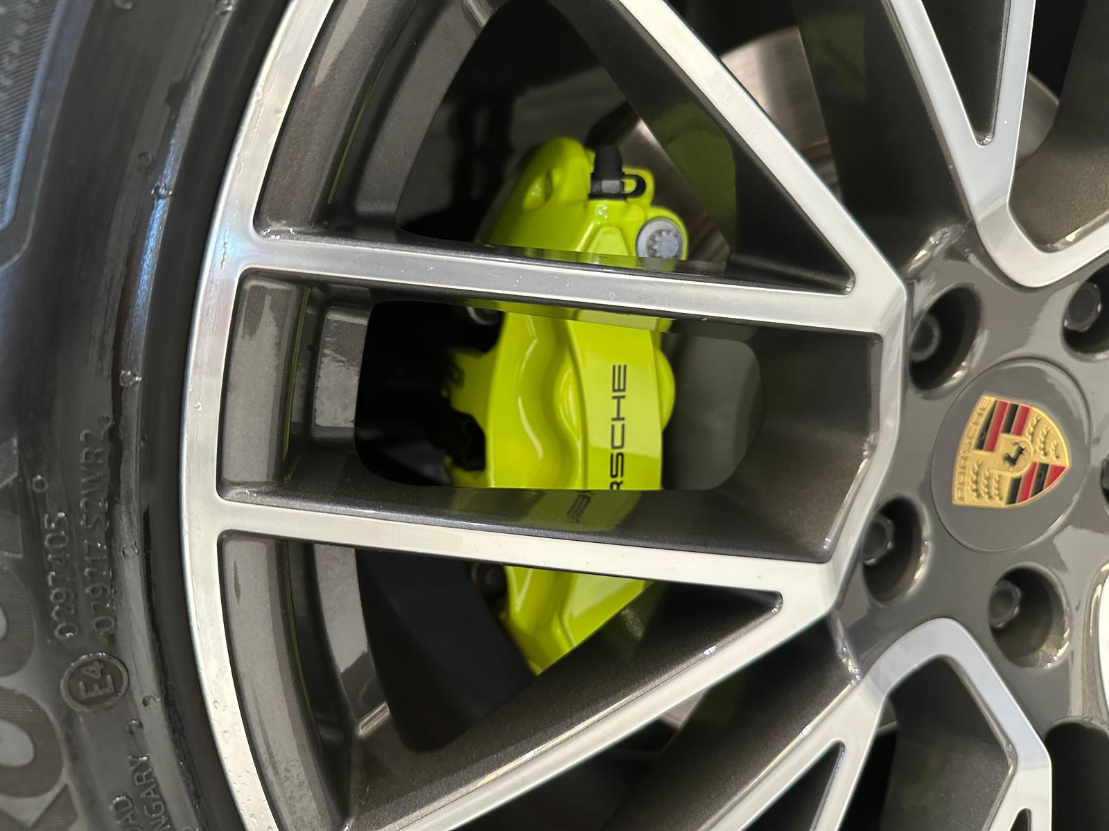 Porsche Cayenne E-Hybrid 3.0 462cv