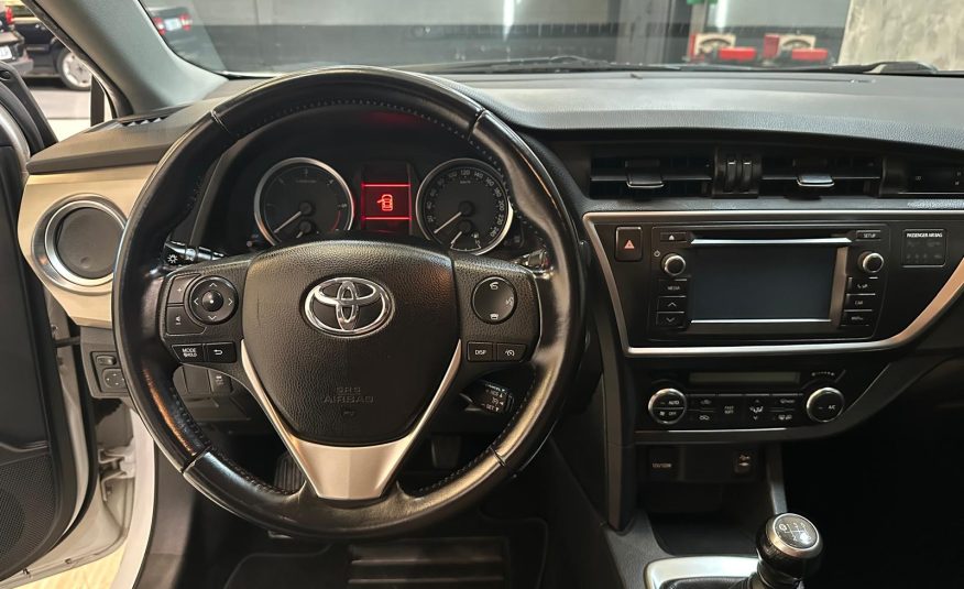 Toyota Auris 2.0 124cv