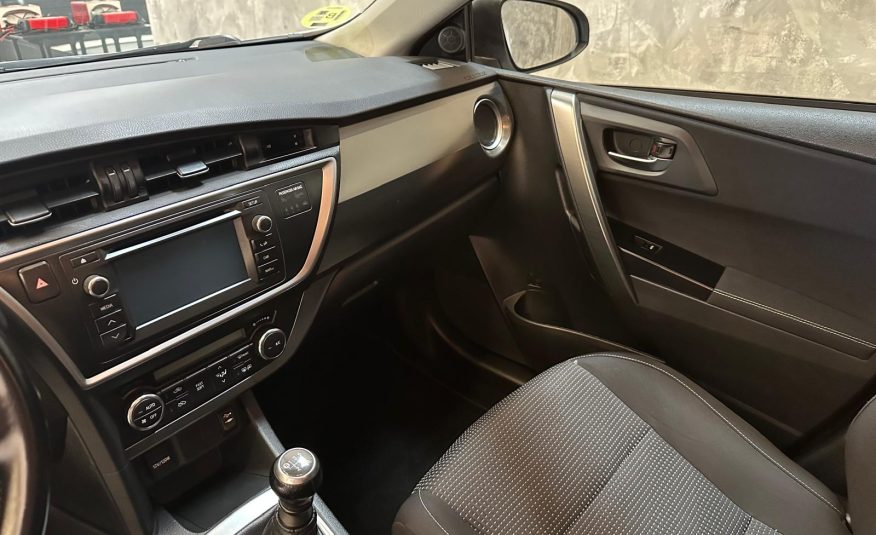 Toyota Auris 2.0 124cv