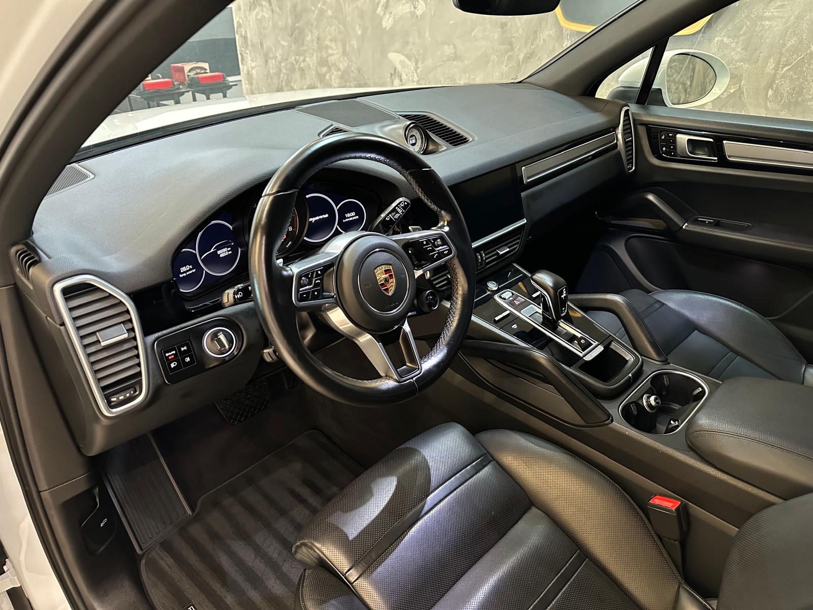 Porsche Cayenne E-Hybrid 3.0 462cv