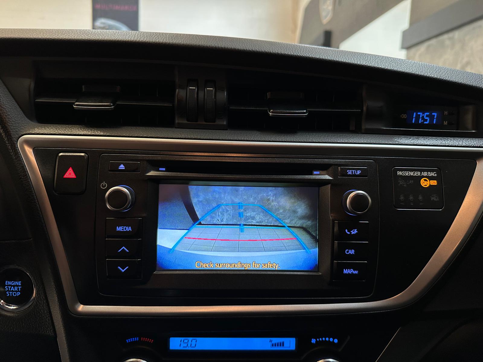 Toyota Auris 2.0 124cv